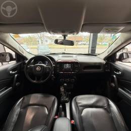 FIAT - TORO 1.8 16V EVO FLEX FREEDOM AUTOMÁTICO - 2018/2019 - PRATA - R$ 96.900,00