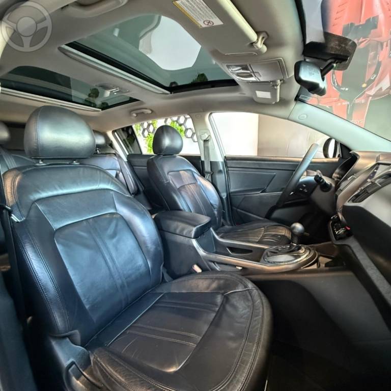 KIA MOTORS - SPORTAGE 2.0 EX 4X2 16V FLEX 4P AUTOMÁTICO - 2013/2014 - PRATA - R$ 86.900,00