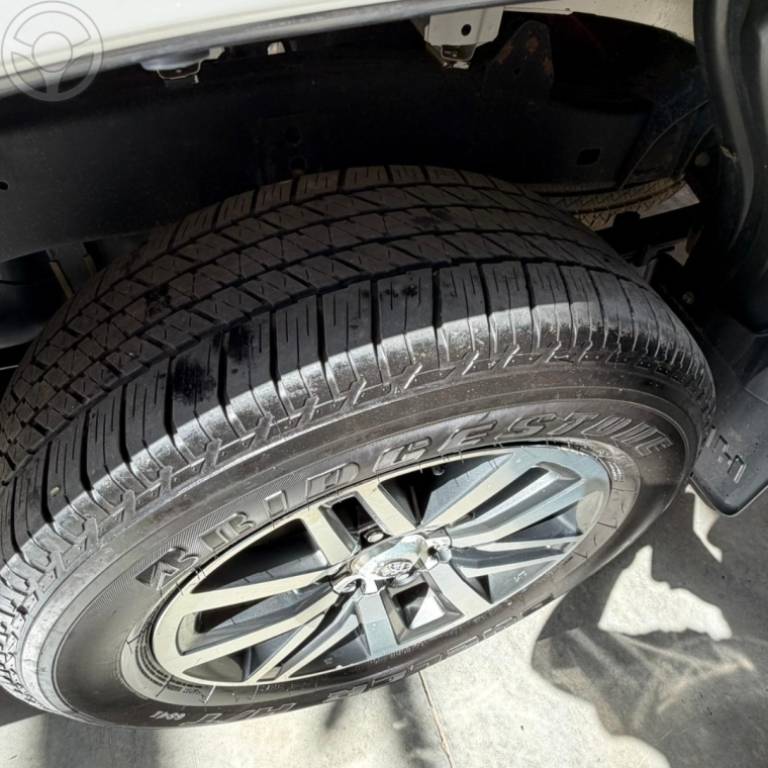 TOYOTA - HILUX 2.8 SRX 4X4 CD 16V DIESEL 4P AUTOMÁTICO - 2016/2016 - BRANCA - R$ 179.900,00