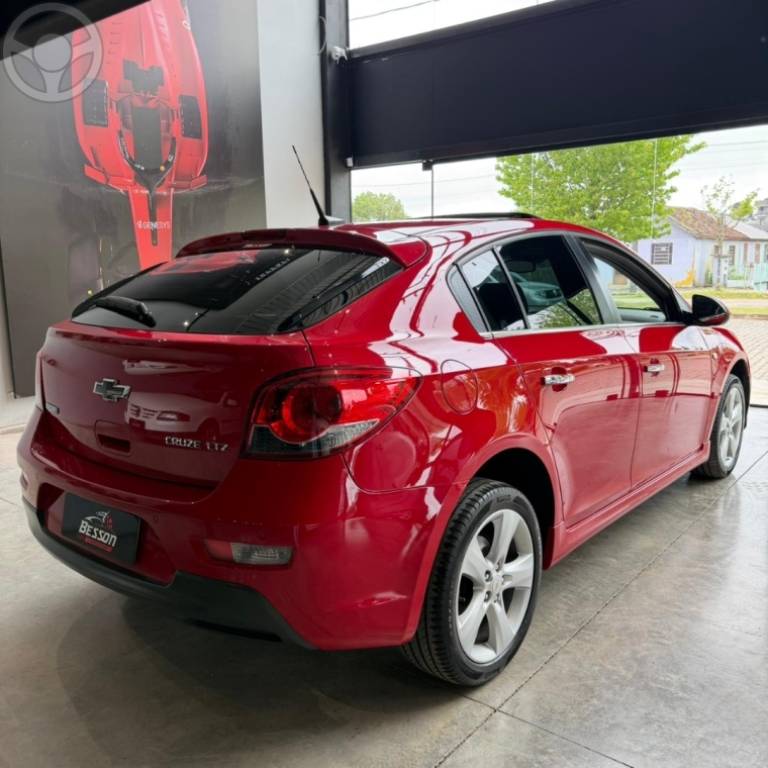 CHEVROLET - CRUZE 1.8 LTZ 16V FLEX 4P AUTOMÁTICO - 2014/2014 - VERMELHA - R$ 73.900,00