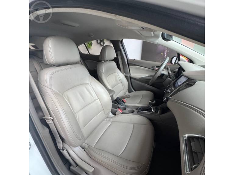 CHEVROLET - CRUZE 1.4 TURBO LTZ 16V FLEX 4P AUTOMÁTICO - 2017/2018 - BRANCA - R$ 89.900,00