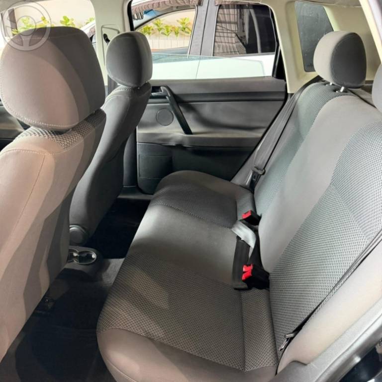 VOLKSWAGEN - POLO 1.6 MI SPORTLINE 8V FLEX 4P MANUAL - 2008/2009 - PRETA - R$ 31.500,00