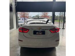 CHEVROLET - CRUZE 1.4 TURBO LTZ 16V FLEX 4P AUTOMÁTICO - 2017/2018 - BRANCA - R$ 94.900,00