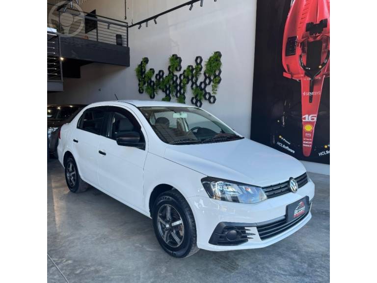 VOLKSWAGEN - VOYAGE 1.0 12V MPI TOTALFLEX TRENDLINE 4P MANUAL - 2017/2017 - BRANCA - R$ 49.900,00