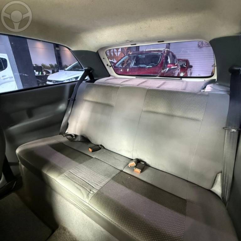 VOLKSWAGEN - GOL 1.0 MI 8V FLEX 2P MANUAL G.IV - 2007/2008 - BRANCA - R$ 22.900,00