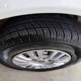 FIAT - UNO 1.0 MPI LE FIRE 8V FLEX 2P MANUAL - 2005/2006 - BRANCA - R$ 16.900,00