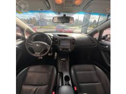 KIA MOTORS - CERATO 1.6 SX 16V FLEX 4P AUTOMÁTICO - 2015/2015 - MARROM - R$ 67.900,00
