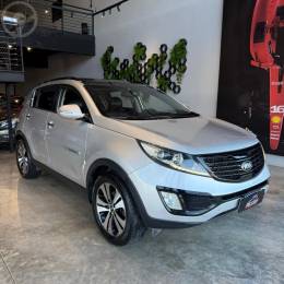 KIA MOTORS - SPORTAGE 2.0 EX 4X2 16V FLEX 4P AUTOMÁTICO - 2013/2014 - PRATA - R$ 84.900,00