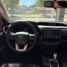 TOYOTA - HILUX 2.8 SRX 4X4 CD 16V DIESEL 4P AUTOMÁTICO - 2016/2016 - BRANCA - R$ 179.900,00