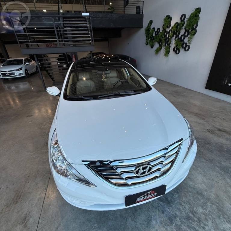 HYUNDAI - SONATA 2.4 MPFI I4 16V 182CV 4P AUTOMÁTICO - 2012/2013 - BRANCA - R$ 79.900,00