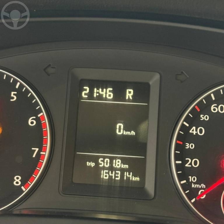 VOLKSWAGEN - JETTA 2.0 COMFORTLINE FLEX 4P MANUAL - 2012/2012 - BRANCA - R$ 64.900,00