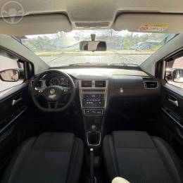 VOLKSWAGEN - FOX 1.6 MSI TOTAL FLEX CONNECT 4P MANUAL - 2021/2022 - BRANCA - R$ 75.900,00
