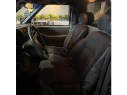 CHEVROLET - S10 2.8 4X2 CS 12V TURBO INTERCOOLER DIESEL 2P MANUAL - 2001/2001 - VERDE - R$ 58.900,00