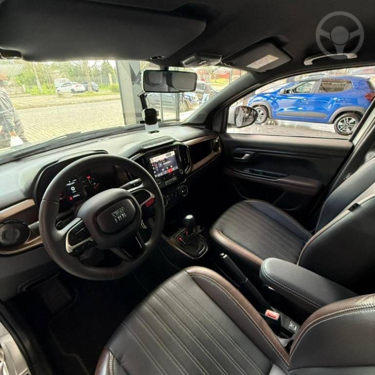 FIAT - STRADA 1.0 RANCH CD 12V TURBO FLEX 4P AUTOMÁTICO - 2023/2024 - PRATA - R$ 133.900,00