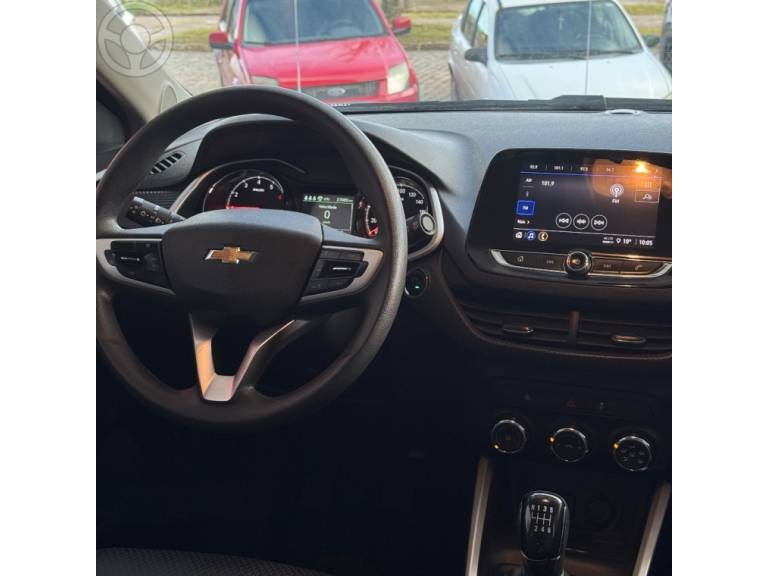 CHEVROLET - ONIX 1.0 LTZ 12V TURBO FLEX 4P MANUAL - 2020/2020 - PRATA - R$ 67.900,00