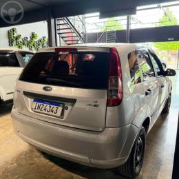 FORD - FIESTA 1.6 MPI CLASS HATCH 8V FLEX 4P MANUAL - 2007/2008 - PRATA - R$ 23.900,00