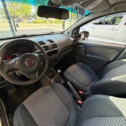 FIAT - GRAND SIENA 1.6 MPI ESSENCE 16V FLEX 4P MANUAL - 2013/2014 - BRANCA - R$ 45.900,00