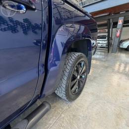 VOLKSWAGEN - AMAROK 3.0 V6 EXTREME CD DIESEL 4X4 AT 4P AUTOMÁTICO - 2023/2024 - AZUL - R$ 268.900,00
