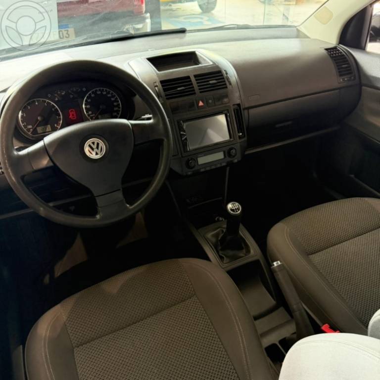 VOLKSWAGEN - POLO 1.6 MI SPORTLINE 8V FLEX 4P MANUAL - 2008/2009 - PRETA - R$ 31.500,00