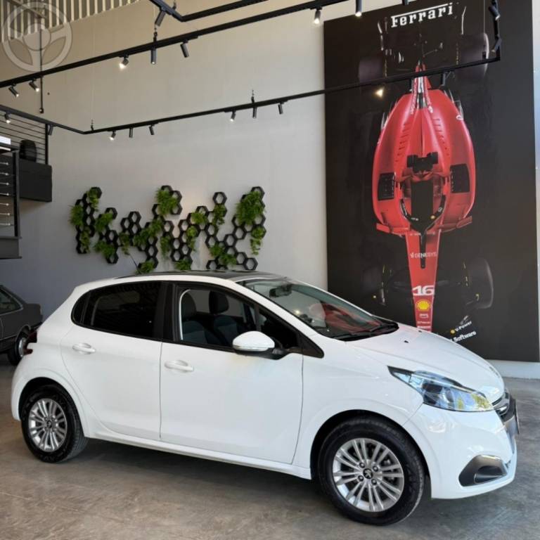 PEUGEOT - 208 1.6 ALLURE 16V FLEX 4P AUTOMÁTICO - 2017/2018 - BRANCA - R$ 62.900,00