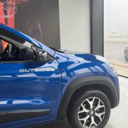 RENAULT - KWID 1.0 12V OUTSIDER FLEX 4P MANUAL - 2022/2023 - AZUL - R$ 67.900,00