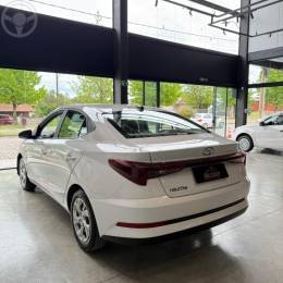 HYUNDAI - HB20S 1.0 COMFORT 12V FLEX 4P MANUAL - 2023/2024 - BRANCA - R$ 86.900,00