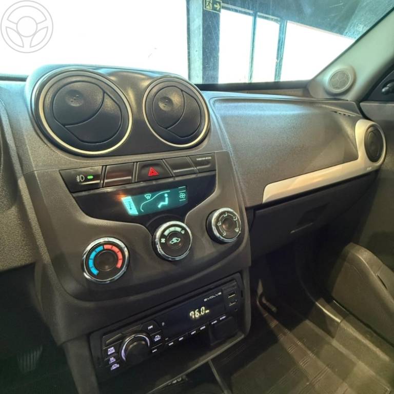 CHEVROLET - MONTANA 1.4 MPFI LS CS 8V FLEX 2P MANUAL - 2013/2014 - VERMELHA - R$ 41.900,00