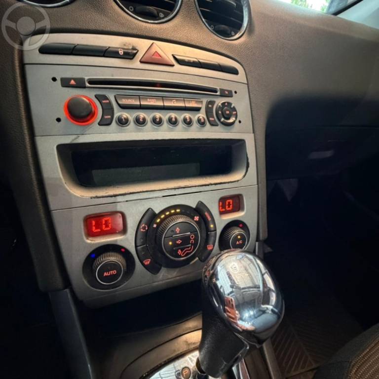 PEUGEOT - 308 2.0 ALLURE 16V FLEX 4P AUTOMÁTICO - 2012/2013 - PRETA - R$ 34.500,00