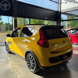 FIAT - PALIO 1.6 MPI SPORTING 16V FLEX 4P MANUAL - 2013/2013 - AMARELA - R$ 45.900,00