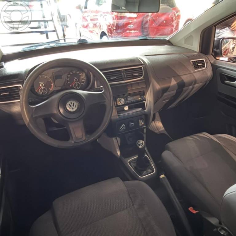 VOLKSWAGEN - FOX 1.0 MI 8V FLEX 4P MANUAL - 2011/2012 - PRETA - R$ 31.500,00