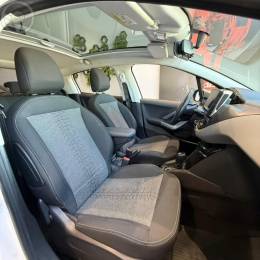 PEUGEOT - 208 1.6 ALLURE 16V FLEX 4P AUTOMÁTICO - 2017/2018 - BRANCA - R$ 62.900,00