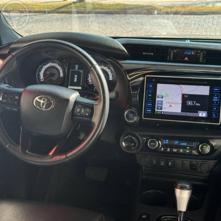 TOYOTA - HILUX 2.8 SRX 4X4 CD 16V DIESEL 4P AUTOMÁTICO - 2018/2019 - BRANCA - R$ 215.000,00