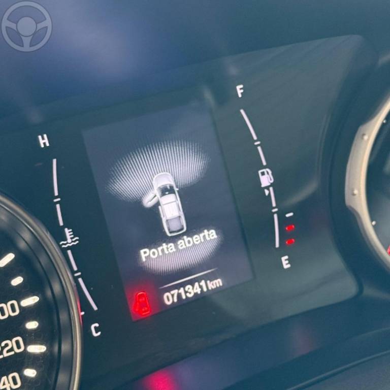 FIAT - TORO 1.8 16V EVO FLEX FREEDOM AUTOMÁTICO - 2018/2019 - BRANCA - R$ 95.900,00