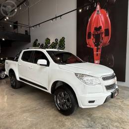 CHEVROLET - S10 2.5 LT 4X4 CD 16V FLEX 4P MANUAL - 2015/2015 - BRANCA - R$ 95.900,00