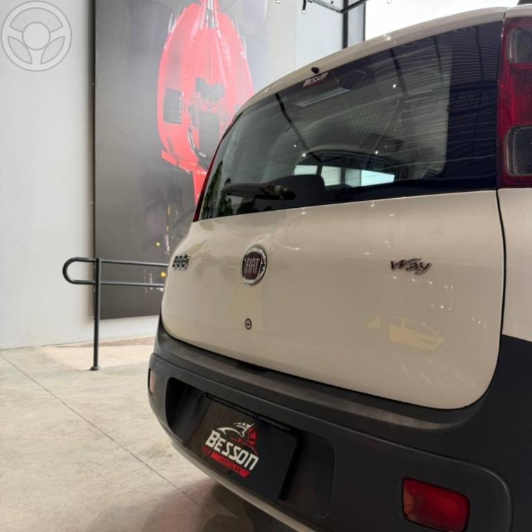 FIAT - UNO 1.0 EVO WAY 8V FLEX 4P MANUAL - 2012/2013 - BRANCA - R$ 37.900,00