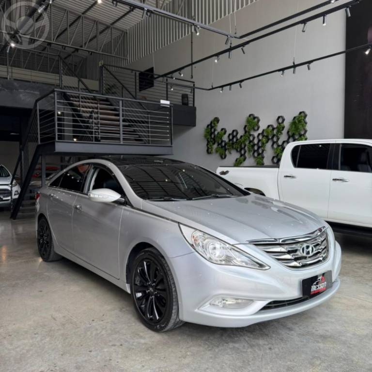 HYUNDAI - SONATA 2.4 MPFI I4 16V 182CV 4P AUTOMÁTICO - 2011/2012 - PRATA - R$ 71.900,00