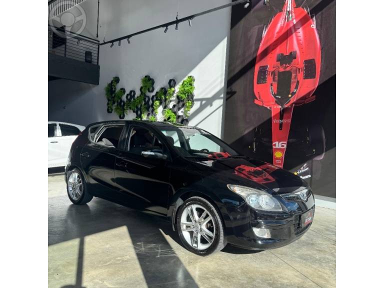 HYUNDAI - I30 2.0 MPI 16V 4P MANUAL - 2011/2012 - PRETA - R$ 46.900,00