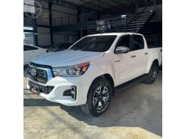 TOYOTA - HILUX 2.8 SRX 4X4 CD 16V DIESEL 4P AUTOMÁTICO - 2018/2019 - BRANCA - R$ 215.000,00