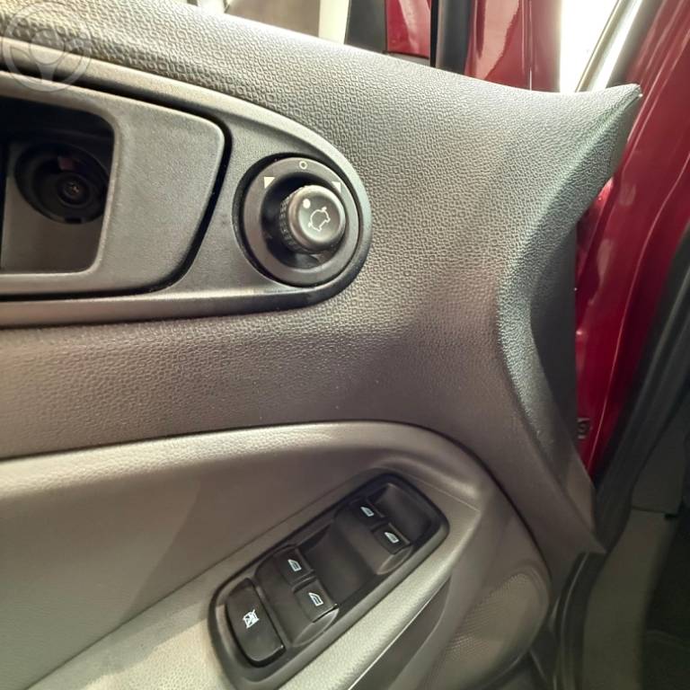 FORD - ECOSPORT 1.6 SE 16V FLEX 4P MANUAL - 2014/2015 - VERMELHA - R$ 64.900,00
