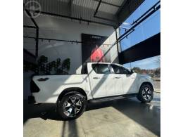 TOYOTA - HILUX 2.8 SRX 4X4 CD 16V DIESEL 4P AUTOMÁTICO - 2018/2019 - BRANCA - R$ 215.000,00