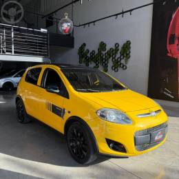 FIAT - PALIO 1.6 MPI SPORTING 16V FLEX 4P MANUAL - 2013/2013 - AMARELA - R$ 45.900,00