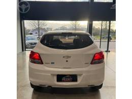 CHEVROLET - ONIX 1.0 MPFI JOY 8V FLEX 4P MANUAL - 2018/2018 - BRANCA - R$ 52.900,00