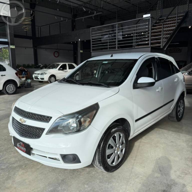 CHEVROLET - AGILE 1.4 MPFI LT 8V FLEX 4P MANUAL - 2012/2013 - BRANCA - R$ 36.900,00