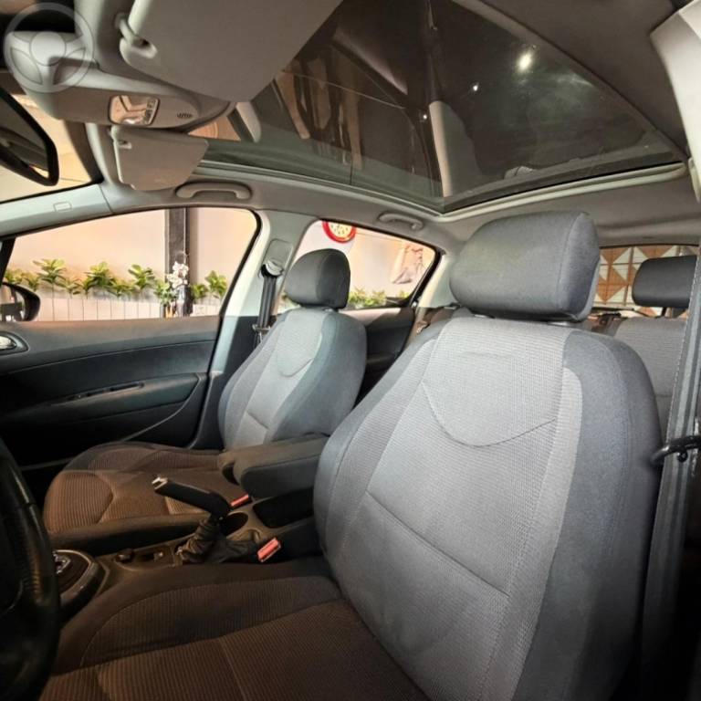 PEUGEOT - 308 2.0 ALLURE 16V FLEX 4P AUTOMÁTICO - 2012/2013 - PRETA - R$ 34.500,00