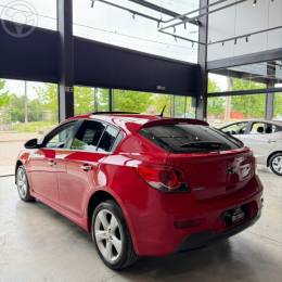 CHEVROLET - CRUZE 1.8 LTZ 16V FLEX 4P AUTOMÁTICO - 2014/2014 - VERMELHA - R$ 73.900,00