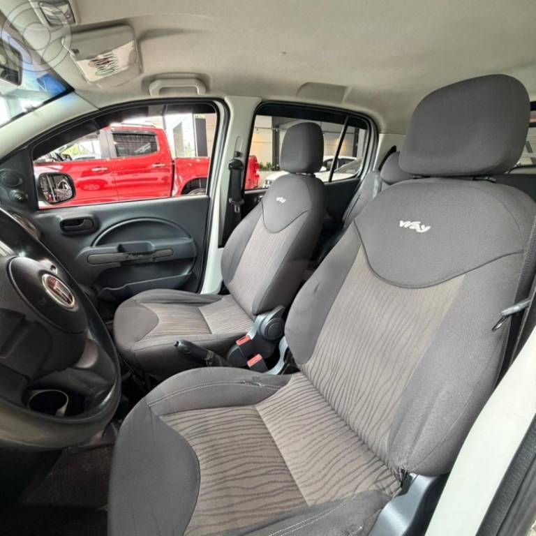 FIAT - UNO 1.0 EVO WAY 8V FLEX 4P MANUAL - 2012/2013 - BRANCA - R$ 37.900,00
