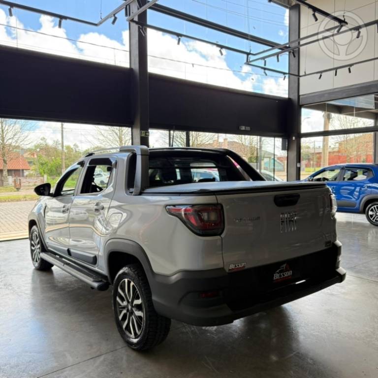 FIAT - STRADA 1.0 RANCH CD 12V TURBO FLEX 4P AUTOMÁTICO - 2023/2024 - PRATA - R$ 133.900,00