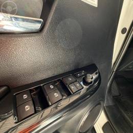 TOYOTA - HILUX 2.8 SRX 4X4 CD 16V DIESEL 4P AUTOMÁTICO - 2016/2016 - BRANCA - R$ 179.900,00