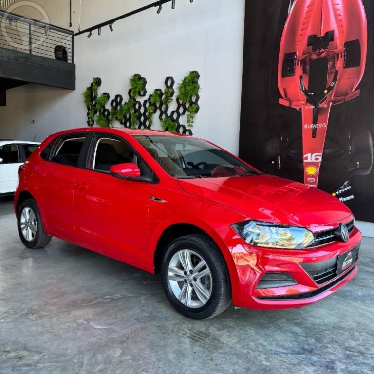 VOLKSWAGEN - POLO 1.6 MSI TOTAL FLEX MANUAL - 2018/2018 - VERMELHA - R$ 68.900,00