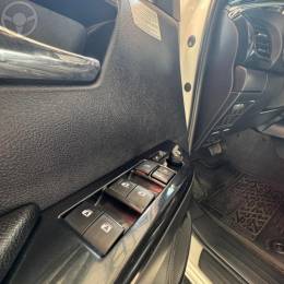 TOYOTA - HILUX 2.8 SRX 4X4 CD 16V DIESEL 4P AUTOMÁTICO - 2018/2019 - BRANCA - R$ 215.000,00